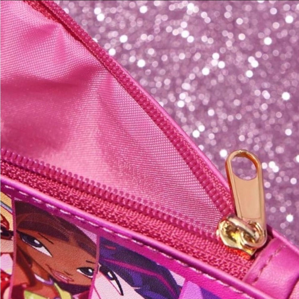 Winx Club Pink Coin Purse / ID Holder  Bloom, Stella, Flora, Musa, Tecna, Aisha - Picture 5 of 6